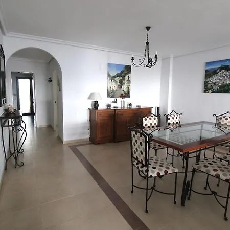 Mountain View Apartment Marbella